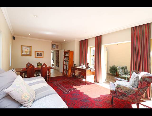 2 BEDROOM HOUSE FOR SALE IN OAKLANDS